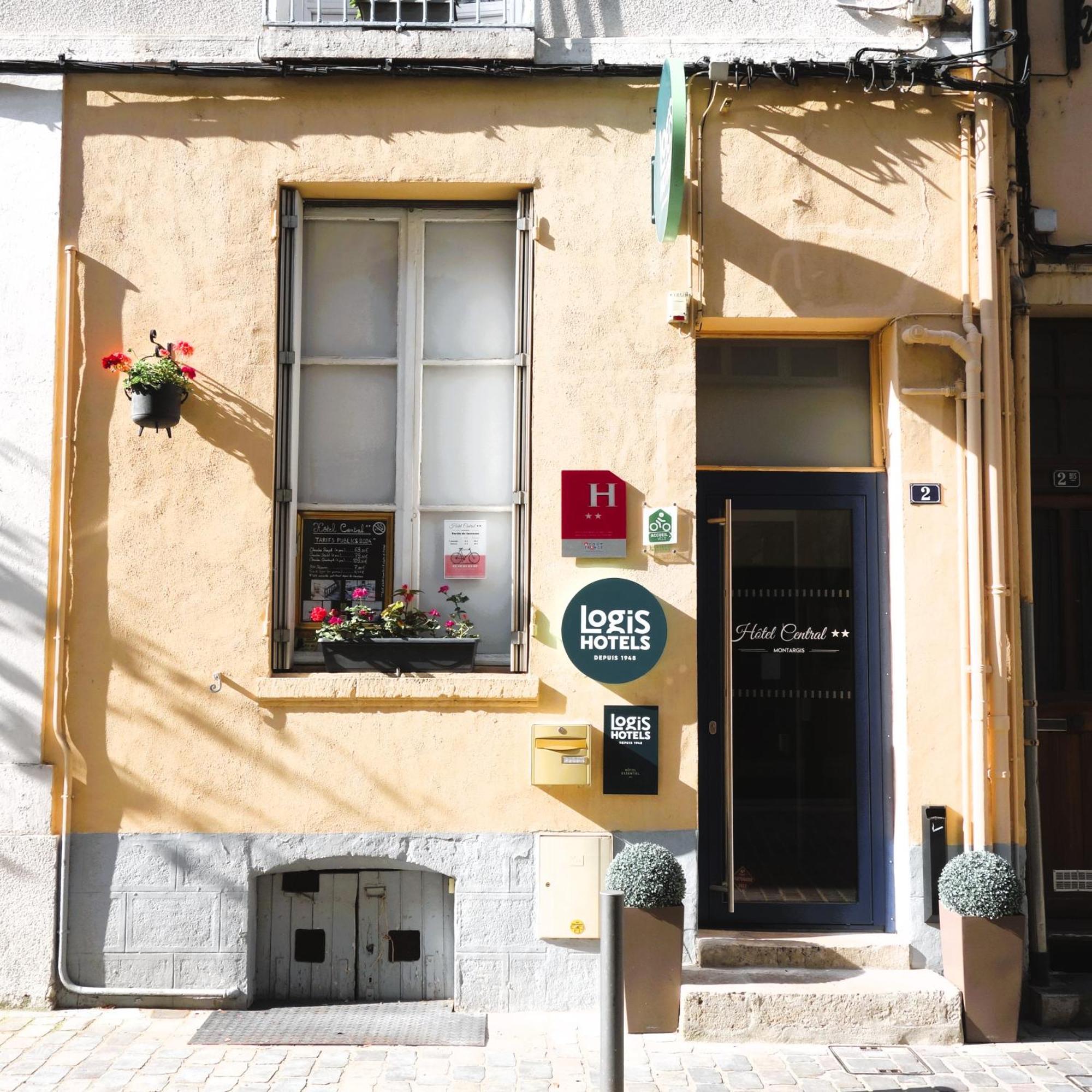 Logis Hotel Central Montargis Exterior photo